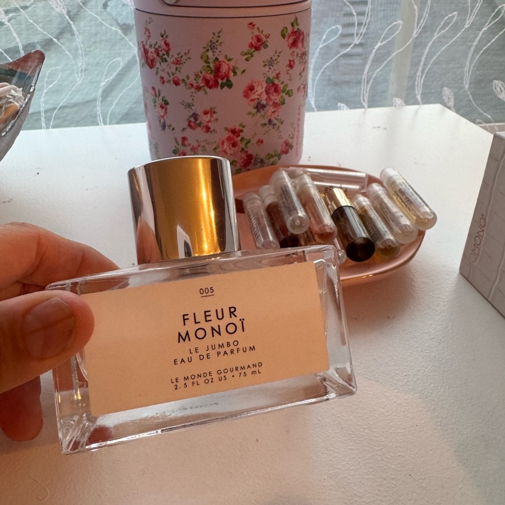 Le Monde Gourmand Fleur Monoi 005 Le Jumbo Eau De Parfum 2.5 fl oz - Picture 5 of 5